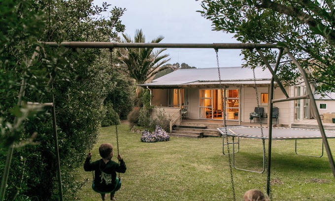 Kairakau House | Slow & Relaxing Days at the cutest old school bach- family & pet-friendly