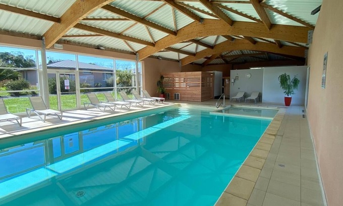 Guisseny Cottage | SMALL 2/4 PERS HOUSE 100 METRES FROM THE BEACH WITH SWIMMING POOL