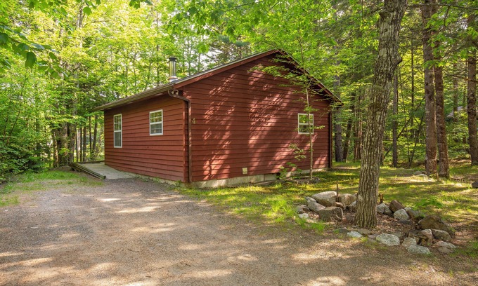 Annapolis Subdivision D Ski Chalet | small 2-bedroom chalet in the heart of the wilderness, 5 km from Kejimkujik Park