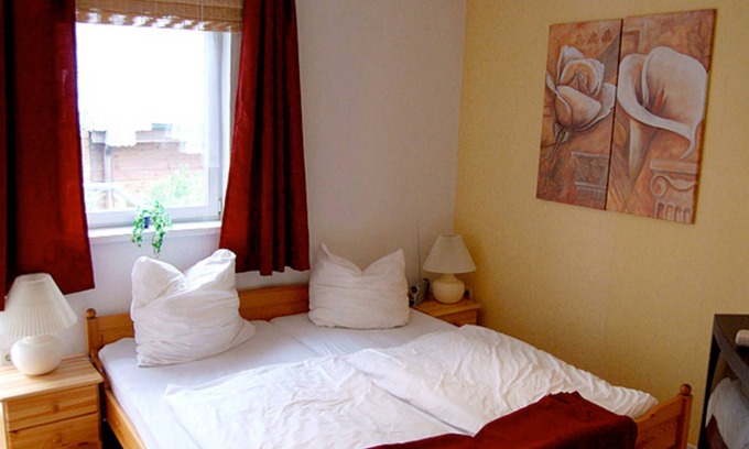 Elmenhorst/Lichtenhagen Apartment | Small apartment - near Warnemünde: Ferienwohnung Mecklenburg