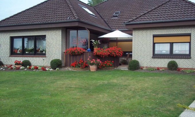 Bunde Apartment | Small and cozy holiday home. Quiet Location