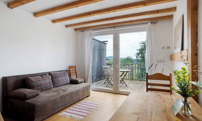 Deggenhausertal Apartment | Small Apartment with Large South-Facing Balcony