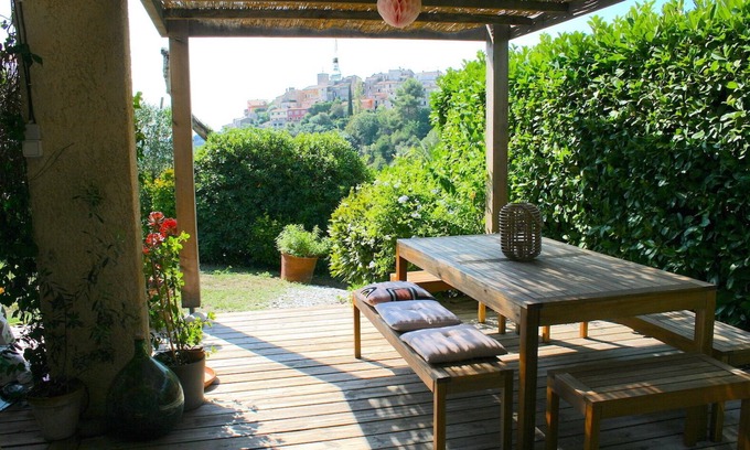 Biot House | SMALL CHARMING HOUSE 70m2, private garden and swimming pool on the estate