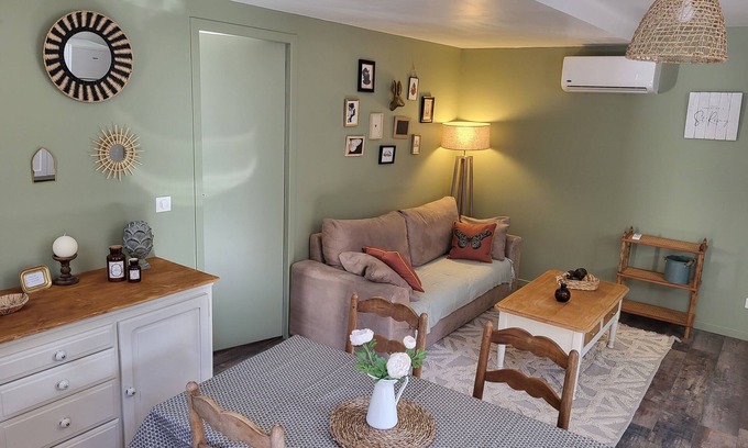 St.-Remy-de-Provence Apartment | Small cocoon in the heart of St Rémy with spa
