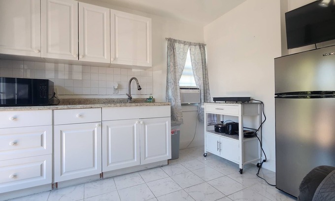 Florida Ridge Apartment | Small cozy apartment