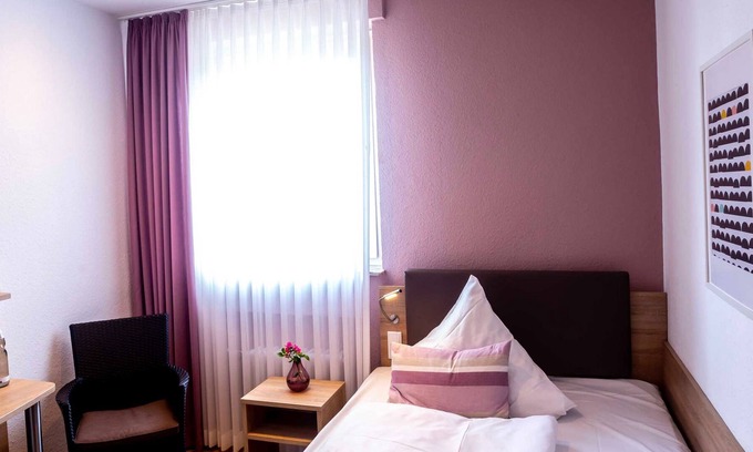 Gronau House | Small double room - Hotel-Restaurant Verst