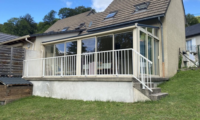 Saint-Jacques-des-Blats House | SMALL HOUSE WITH PRIVATE PARKING NEAR SUPER LIORAN
