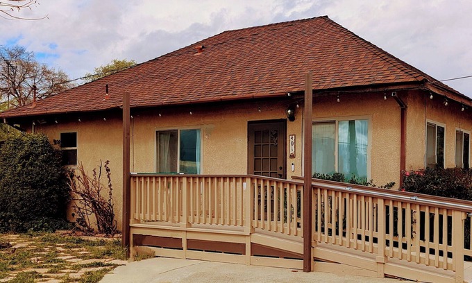 Waterford House | Small Home, Large Lot in Rural, Walkable Community Near Lakes and Rivers