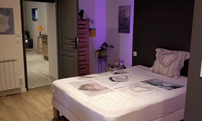 La Chapelle-sur-Loire House | Small house on the banks of the Loire, in Touraine and 20mns from Saumur 🌸