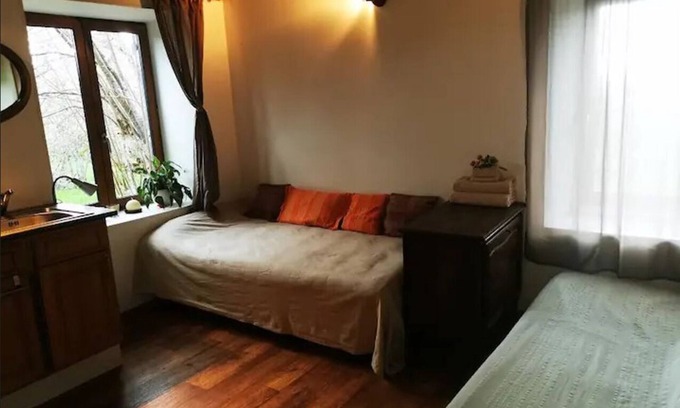 Les Ancizes-Comps Apartment | Small House