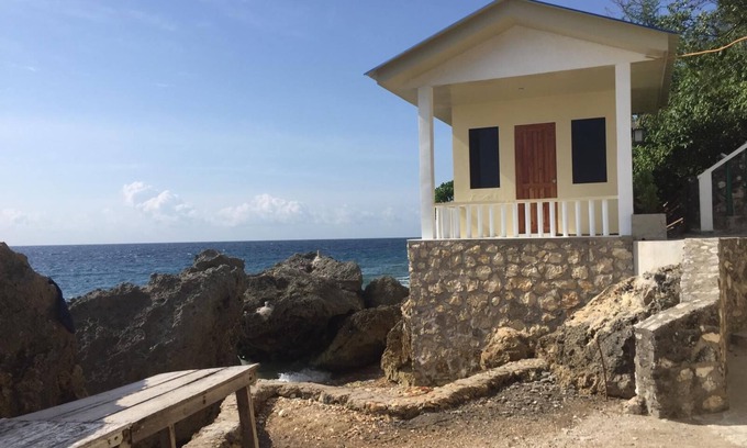 Catmon Resort | Small Houses in a Private Beach