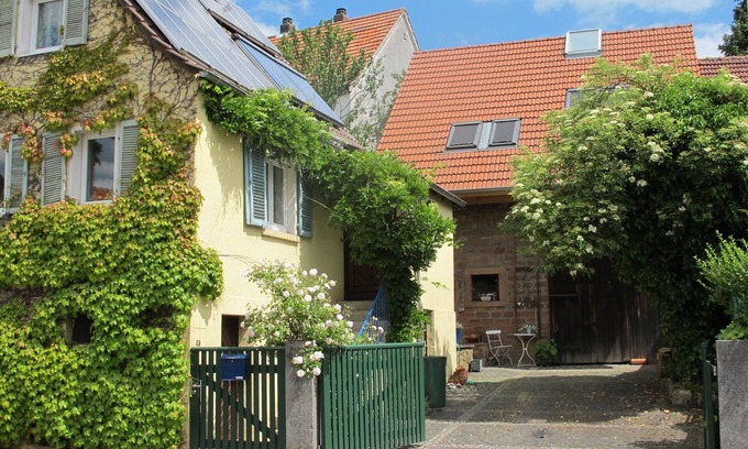 Straßbessenbach Apartment | Small luxury for 2 on the edge of the southern Spessart