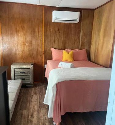 Puerto Nuevo Ski Chalet | Small, Private Beach House & Pool