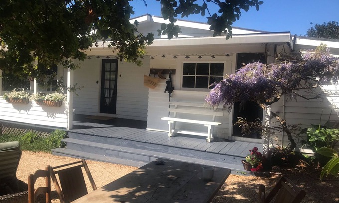 Stinson Beach Cottage | Small rustic cottage with garden