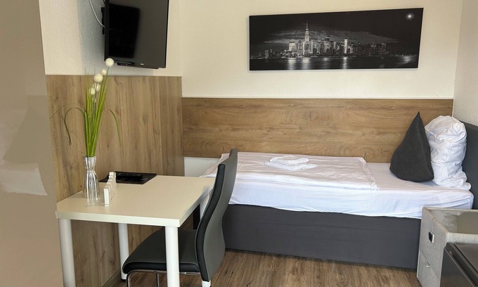 Estenfeld Hotel | Small single room "Tiny room"