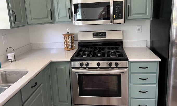 Monroe Center House | Small town Cottage NO pet fee