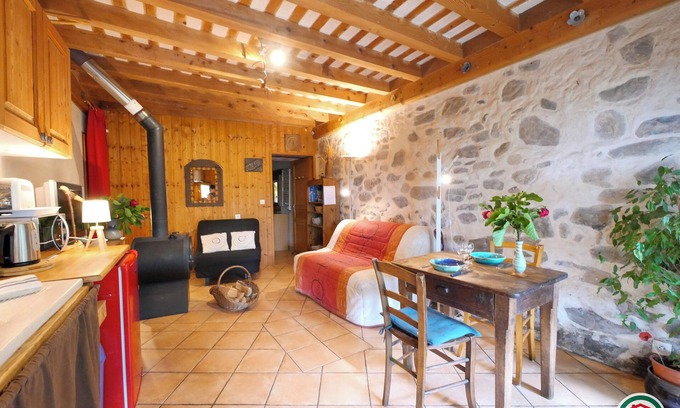Gap Apartment | Small traditional mountain cottage, sleeps 2/3, sauna, Gap, Hautes-Alpes