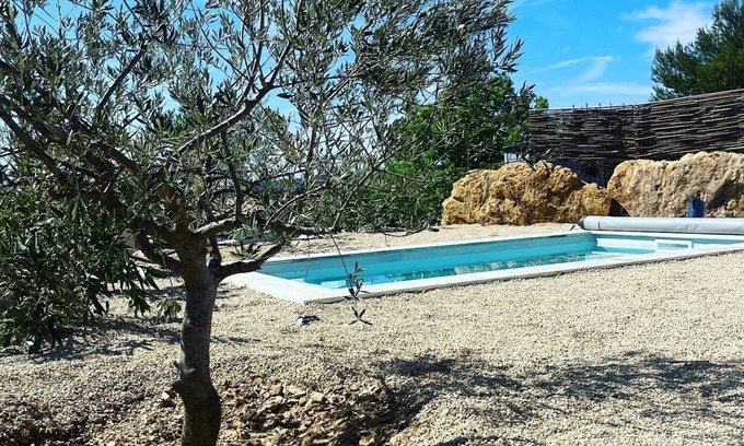 Puyvert Villa | Small villa with private pool 2 km from Lourmarin