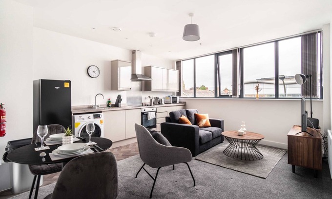 Wrexham Apartment | Smart 1 Bed Apartment in Central Wrexham