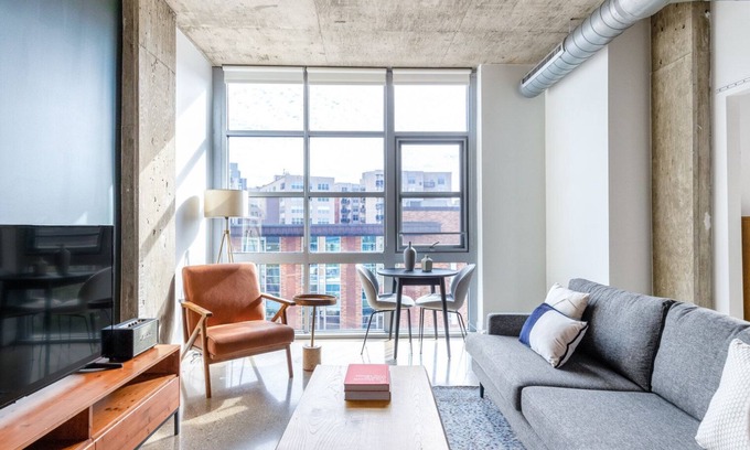 Logan Circle Apartment | Smart Logan Circle 1BR w/W/D, Roof BBQ, walk to Metro, by Blueground