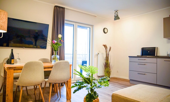 Neuastenberg Apartment | Smart Resorts - Haus Opal - Ferienwohnung 402 mit 1 Schlafzimmer und Balkon, max