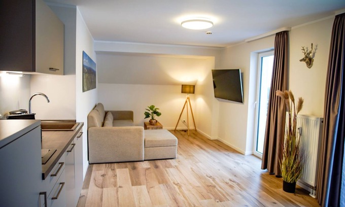 Winterberg Apartment | Smart Resorts - Haus Opal - Ferienwohnung 406 mit 1 Schlafzimmer und Balkon, Max. 4 Personen - Smart
