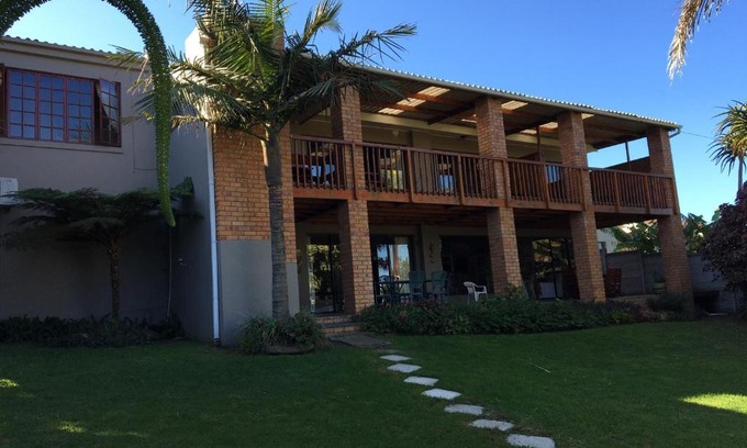 Nahoon House | Smart Villa Guest House