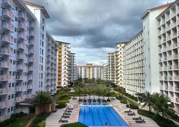 San Dionisio Apartment | SMDC Field REsidences condo unit