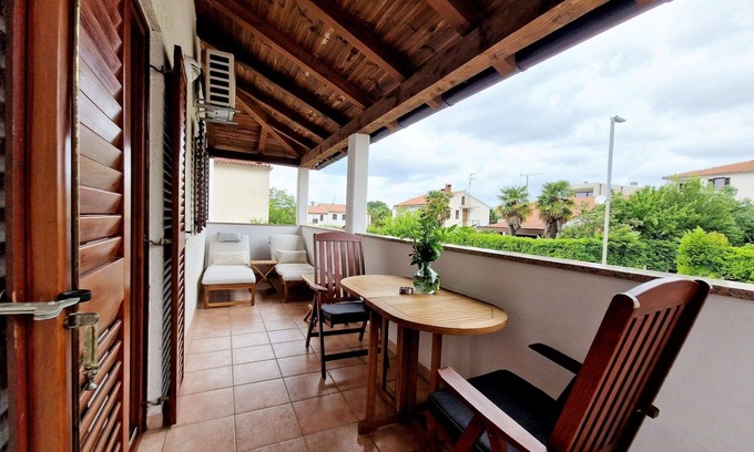 City Center Apartment | Smilje one bedroom apartment with private balcony in Porec