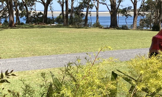 Smiths Lake Villa | Smith’s Lake - Waterfront - family holiday- last minute deals available