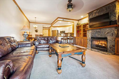 White Oak Lodge Apartment | Smoky Haven