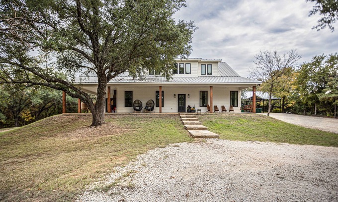 deCordova House | Smoky Hill Ranch, 8 Acres, 2 Homes, Events, Sport Court, Fishing, & Fire Pits