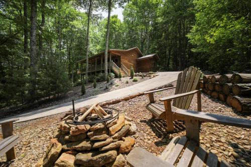 Cullowhee House | Smoky Mtn Cabin in Cashiers and Highlands Area