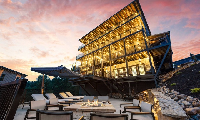 Wears Valley Cabin | Smoky Mtn Ultra Luxury Cabin, Waterpark, Pool Table, PS5, 8Bsleeps26,IndoorPool