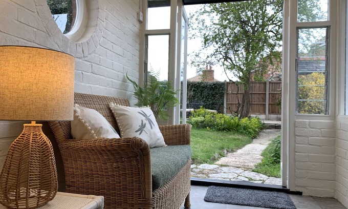 Christchurch Cottage | Smugglers Cottage