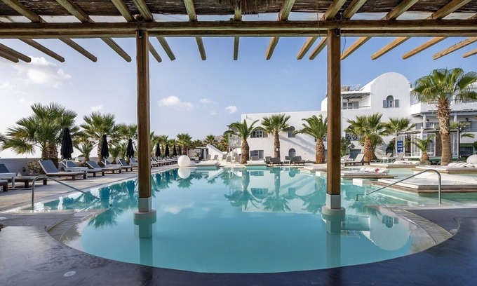 Agia Paraskevi Hotel | Smy Mediterranean White Santorini