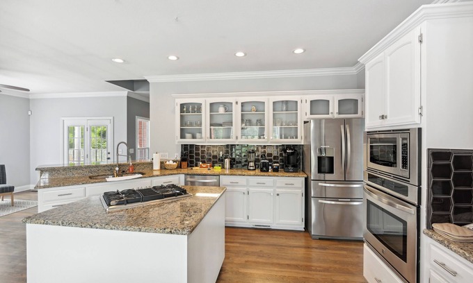 Smyrna House | Smyrna Home w/ Pool & Hot Tub! 20 Mi to Nashville!