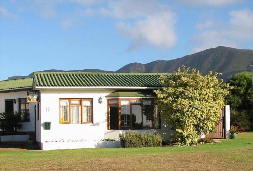 Sandbaai House | Snails' End Cottage