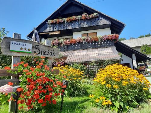Bohinjska Bistrica Apartment | Snežak (Snowman) 2