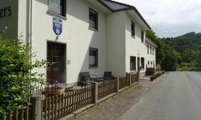 Oberhausen House | Sneeuweifel