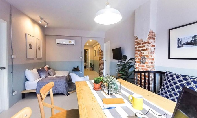 Old Phuket Town Apartment | Snoozy Guesthouse