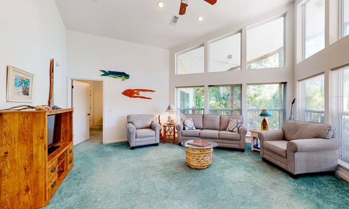 Sea Palm Village House | Snowbird-friendly home near the beach with deck, outdoor shower, W/D