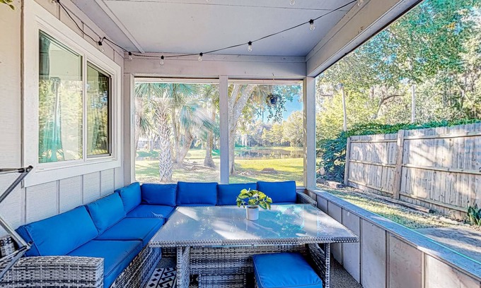 Port Orange House | Snowbird-friendly home near the beach with patio, washer/dryer, & central AC