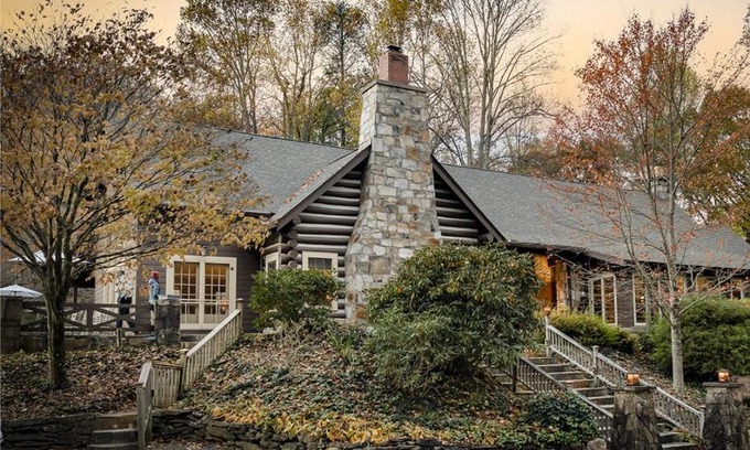 Robbinsville Hotel | Snowbird Mountain Lodge - All-Inclusive Adventure