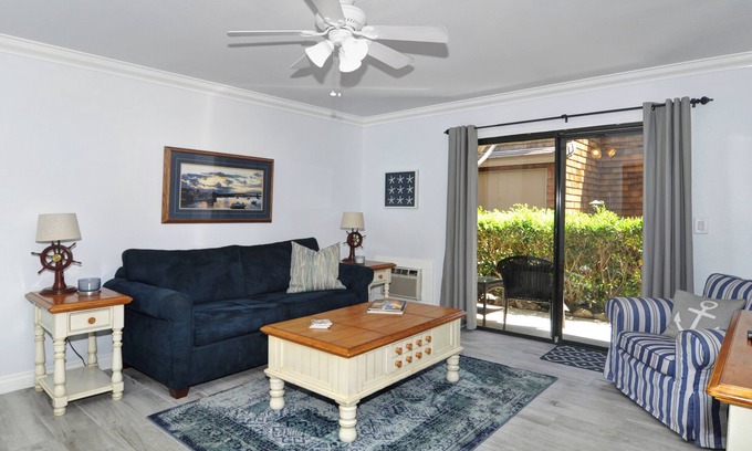 Del Obispo Condo | Snowbird Special! Jan-March. 2 bed/2 bath - Walk to Harbor!- Harbor Cove