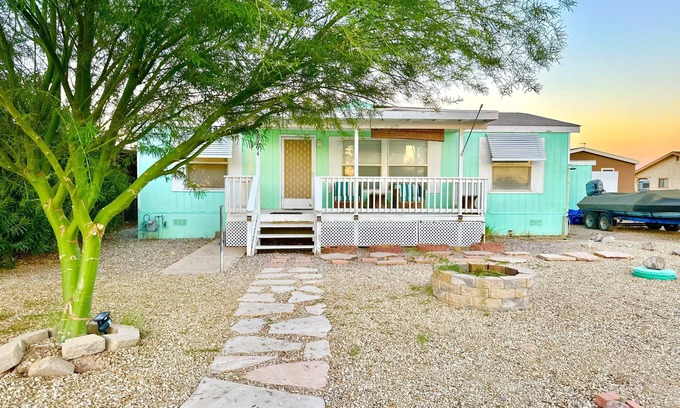 Mohave Valley House | Snowbirds Welcome! Mohave Valley Home close to the Colorado River and Casinos!