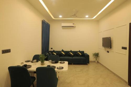 Central Area Apartment | Snowdrop Home Luxury 2BHK Spacious Apt