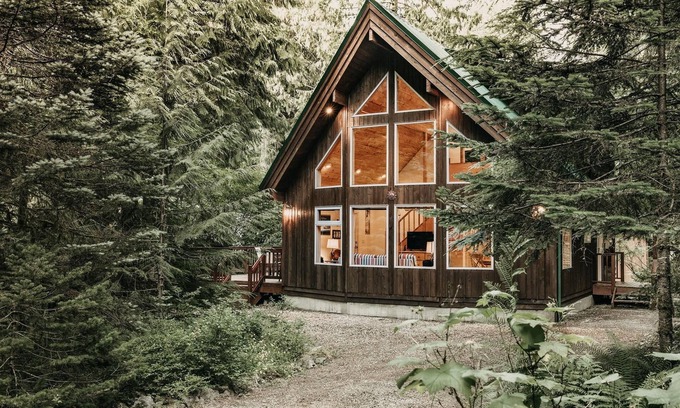 Glacier Cabin | Snowline Cabin #75 - WiFi - Gas F/P - Pets Ok