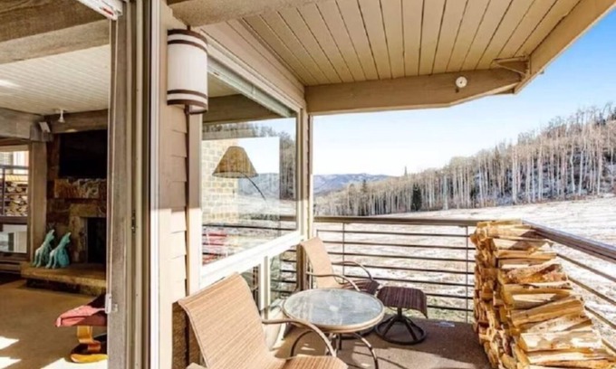 Snowmass Village Condo | Snowmass Village | 3 Bedroom | Ski-In, Ski-Out
