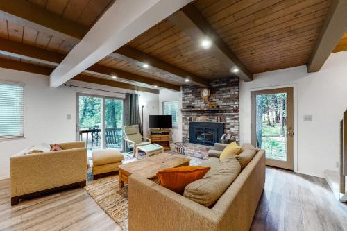 Arnold House | Snowpeak Chalet